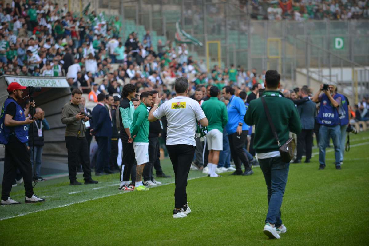 (FOTO GALERİ) BURSASPOR-BORNOVA FK TARAFTAR FOTOĞRAFLARI-3