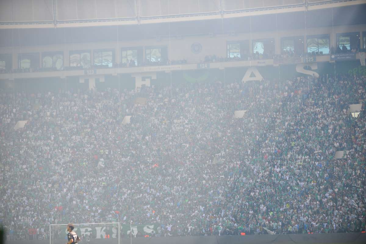 (FOTO GALERİ) BURSASPOR-BORNOVA FK TARAFTAR FOTOĞRAFLARI-3