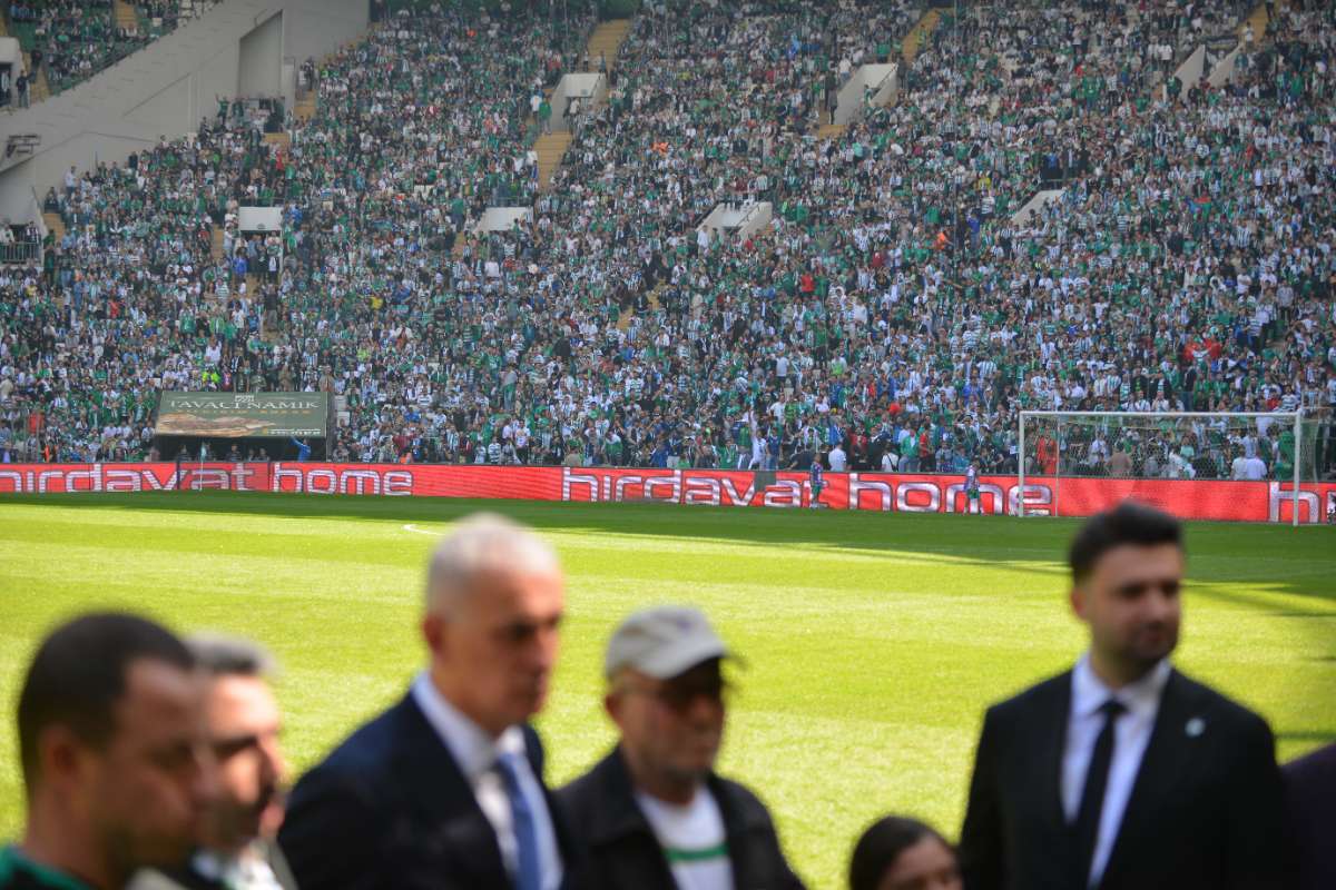 (FOTO GALERİ) BURSASPOR-BORNOVA FK TARAFTAR FOTOĞRAFLARI-3