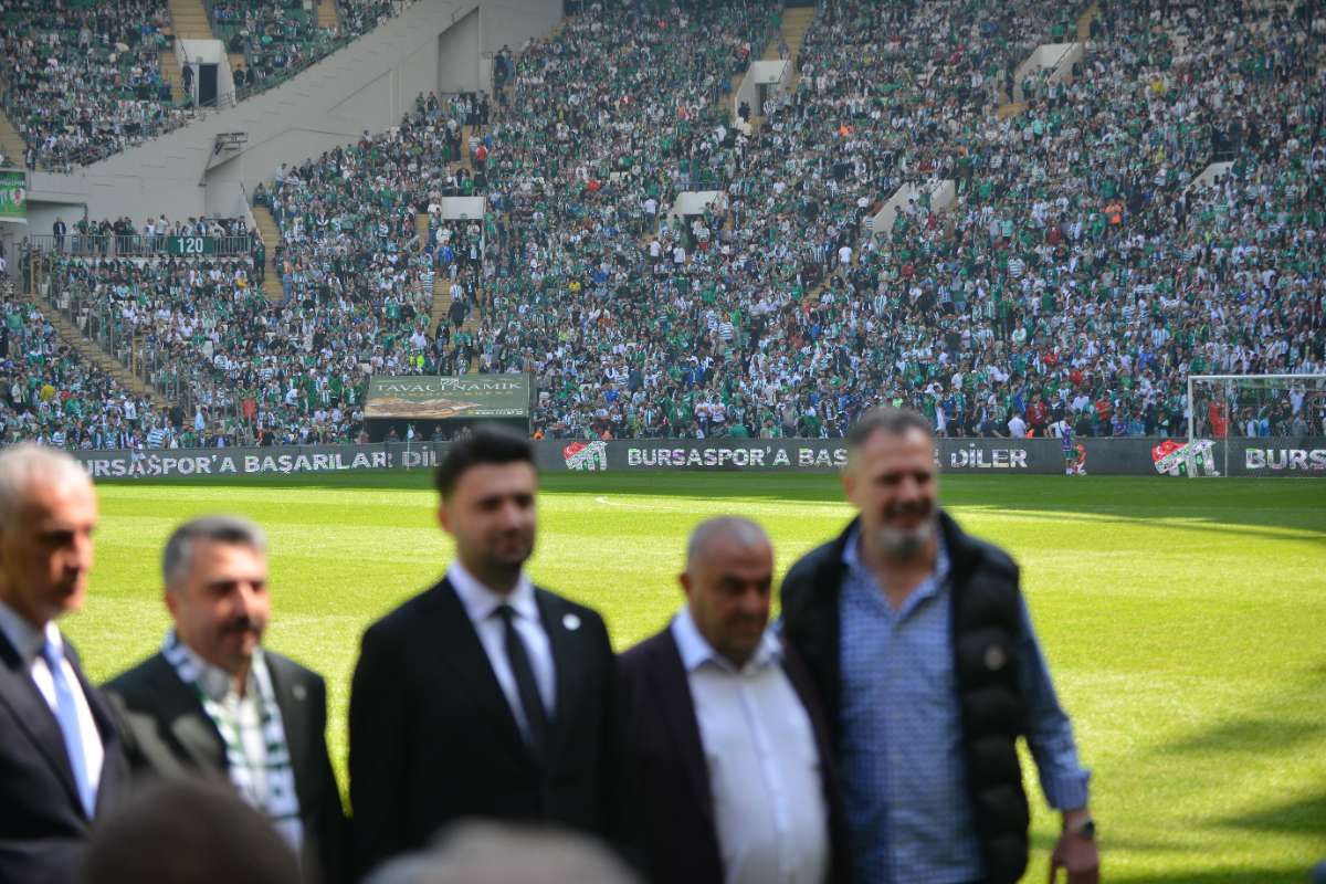 (FOTO GALERİ) BURSASPOR-BORNOVA FK TARAFTAR FOTOĞRAFLARI-3