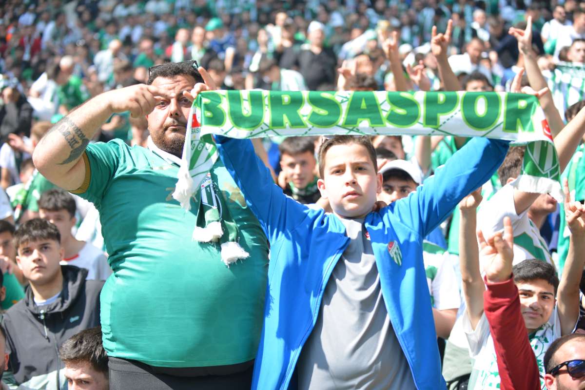 (FOTO GALERİ) BURSASPOR-BORNOVA FK TARAFTAR FOTOĞRAFLARI-3