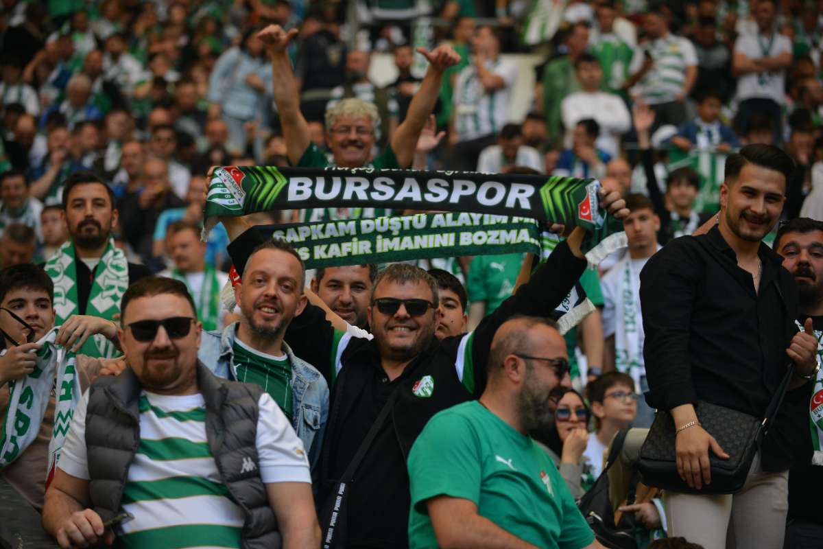 (FOTO GALERİ) BURSASPOR-BORNOVA FK TARAFTAR FOTOĞRAFLARI-3