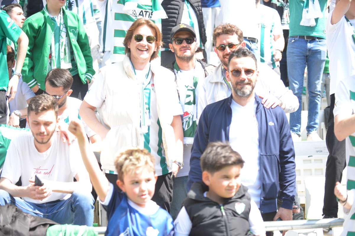 (FOTO GALERİ) BURSASPOR-BORNOVA FK TARAFTAR FOTOĞRAFLARI-3
