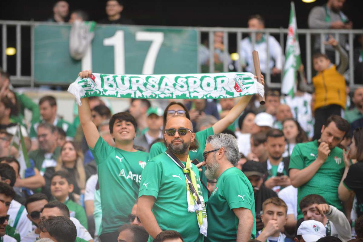 (FOTO GALERİ) BURSASPOR-BORNOVA FK TARAFTAR FOTOĞRAFLARI-3