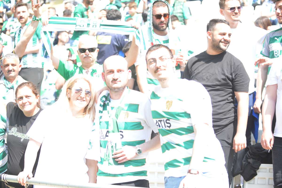 (FOTO GALERİ) BURSASPOR-BORNOVA FK TARAFTAR FOTOĞRAFLARI-3