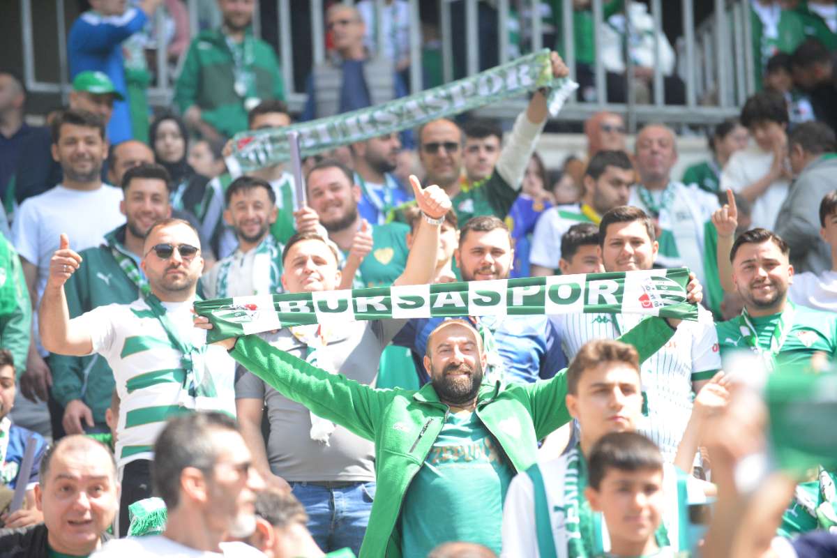 (FOTO GALERİ) BURSASPOR-BORNOVA FK TARAFTAR FOTOĞRAFLARI-3