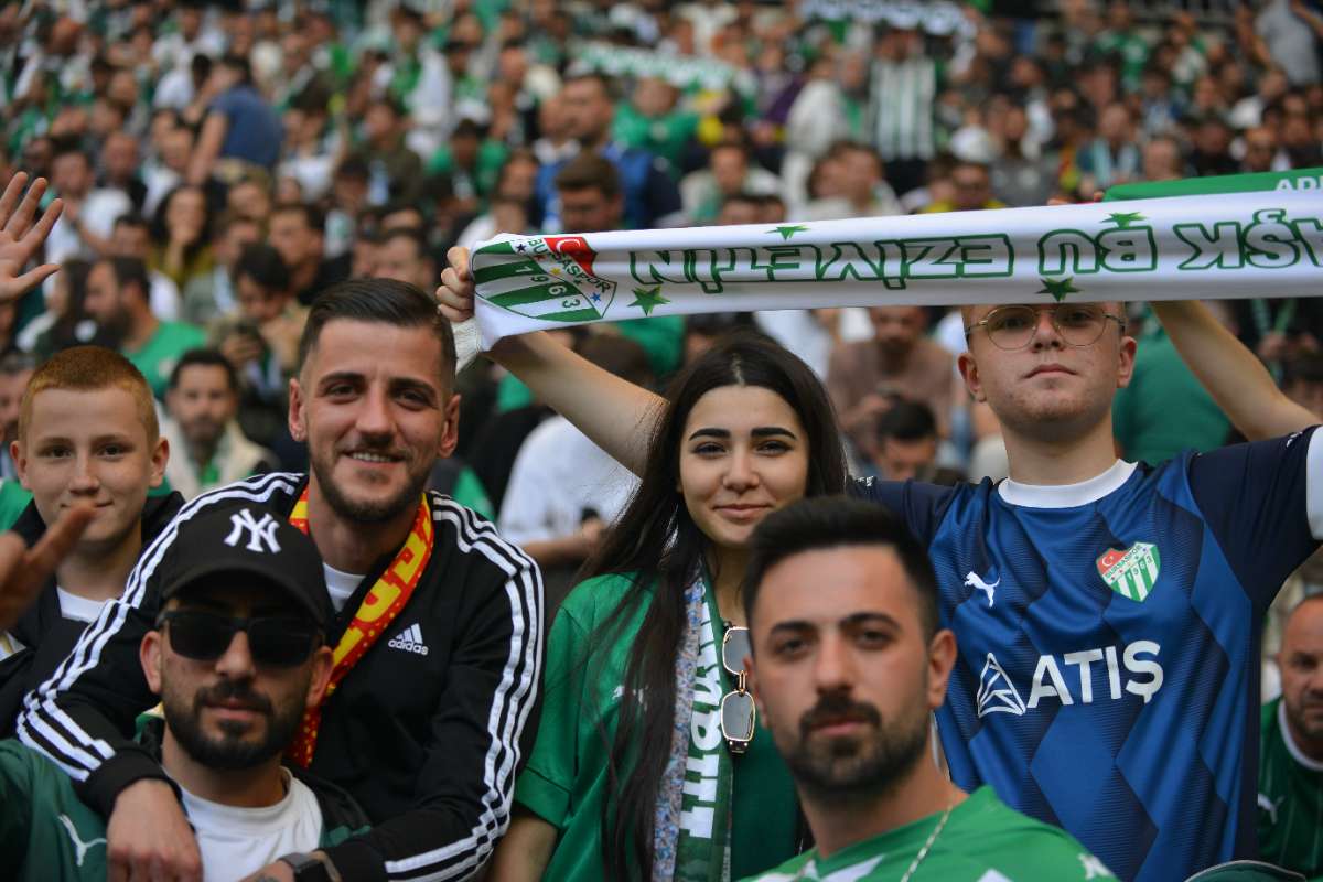 (FOTO GALERİ) BURSASPOR-BORNOVA FK TARAFTAR FOTOĞRAFLARI-3