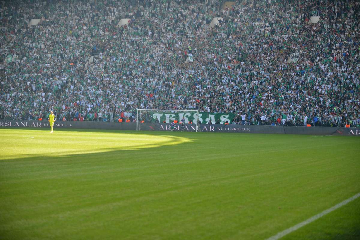 (FOTO GALERİ) BURSASPOR-BORNOVA FK TARAFTAR FOTOĞRAFLARI-3