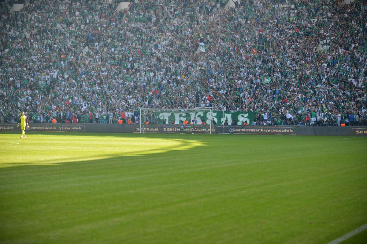 (FOTO GALERİ) BURSASPOR-BORNOVA FK TARAFTAR FOTOĞRAFLARI-3