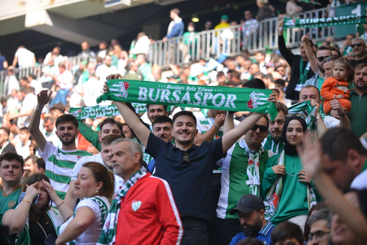 (FOTO GALERİ) BURSASPOR-BORNOVA FK TARAFTAR FOTOĞRAFLARI-3