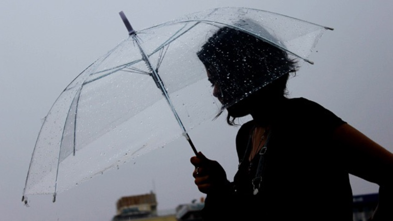 Meteoroloji'den sağanak, fırtına ve toz uyarısı