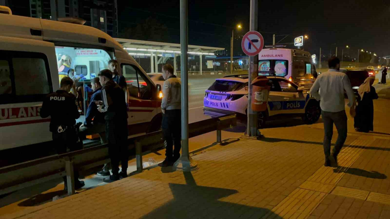 Bursa’da bıçaklı kavga! 3 yaralı