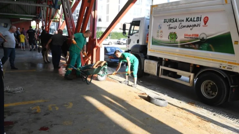 Osmangazi'de ibadetler hijyenik ortamda yerine getirildi