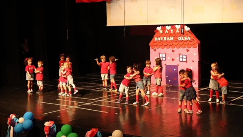 Nilüfer'in kreşlerinde mezuniyet heyecanı