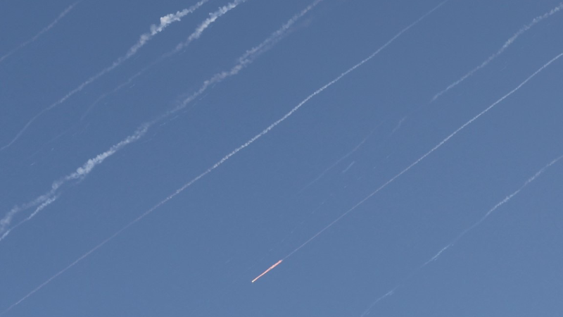 İran'dan Tel Aviv ve Kudüs'e yeni saldırı