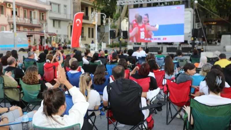 Filenin Sultanları, Mudanya Mütareke Meydanı’nda izlendi