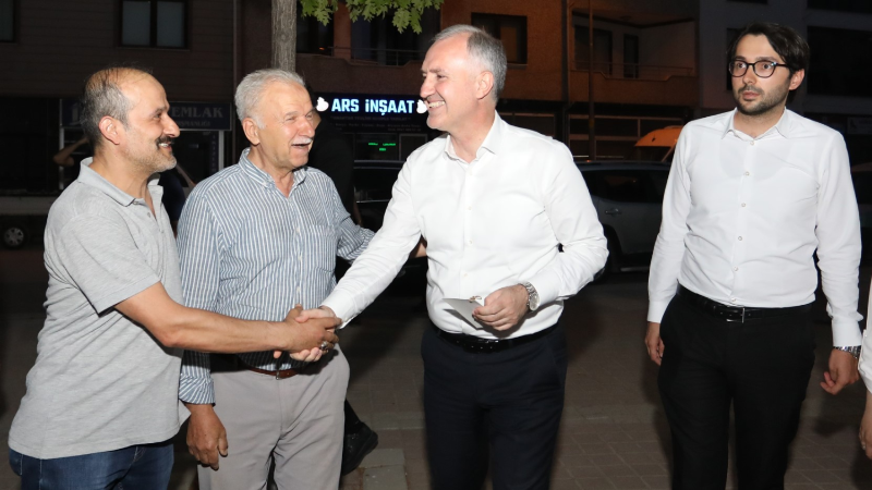 Başkan Alper Taban Sinanbey’de vatandaşlarla buluştu