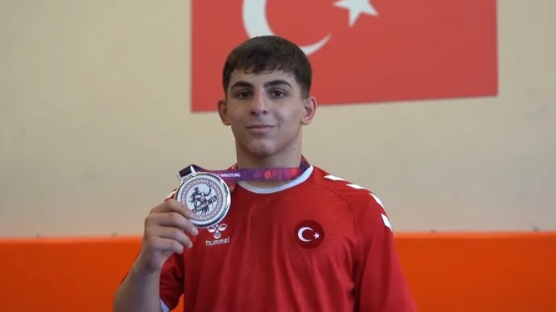 Yusuf İslam Kara Yıldırım'ın gururu oldu
