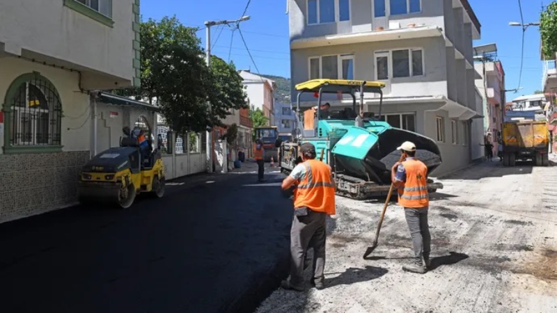 Osmangazi’nin yollarında mesai sürüyor