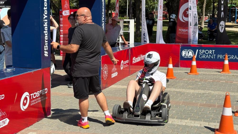 Otomobil sporlarına yetenekli gençler aranıyor