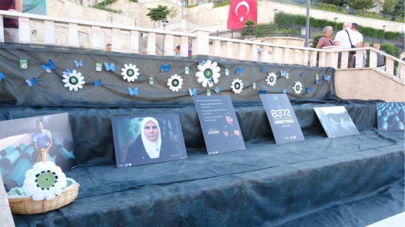 Soykırımın 30.yılında Yıldırım tek yürek oldu