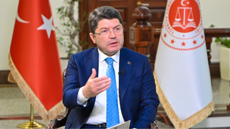 Adalet Bakanı Tunç, Orman yakarken yakalanan suçlu sayısını açıkladı