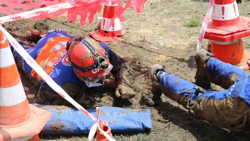UMKE'nin Hakkari ekibi başarılı bir tatbikata imza attı