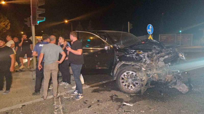 Ambulansın karıştığı kazada trajik sonuç ortaya çıktı