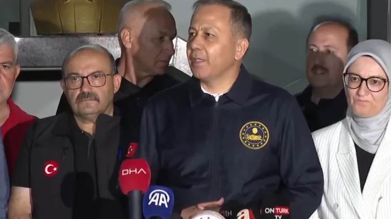 Bakan Yerlikaya'dan deprem açıklaması
