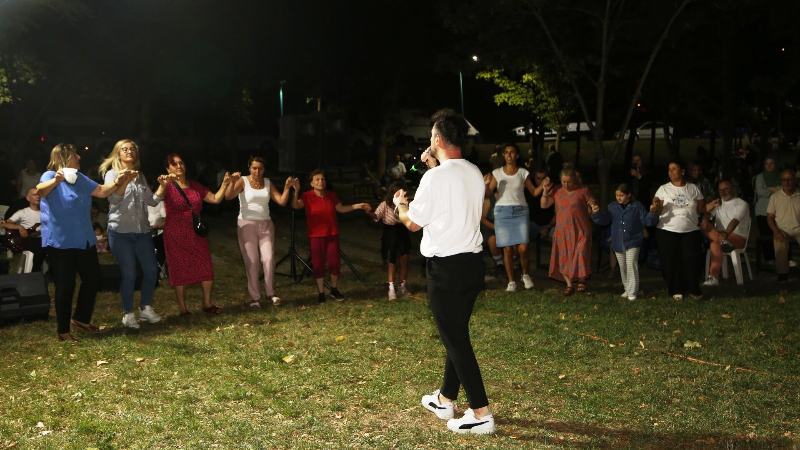 Ataevler Mahallesi’nde renkli gece