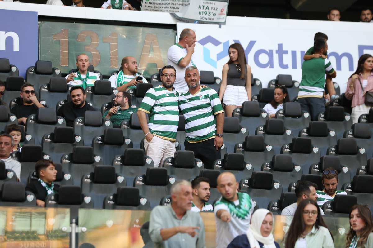 (FOTO GALERİ) Bursaspor-Eskişehirspor Dostluk Maçı Taraftar Fotoğrafları