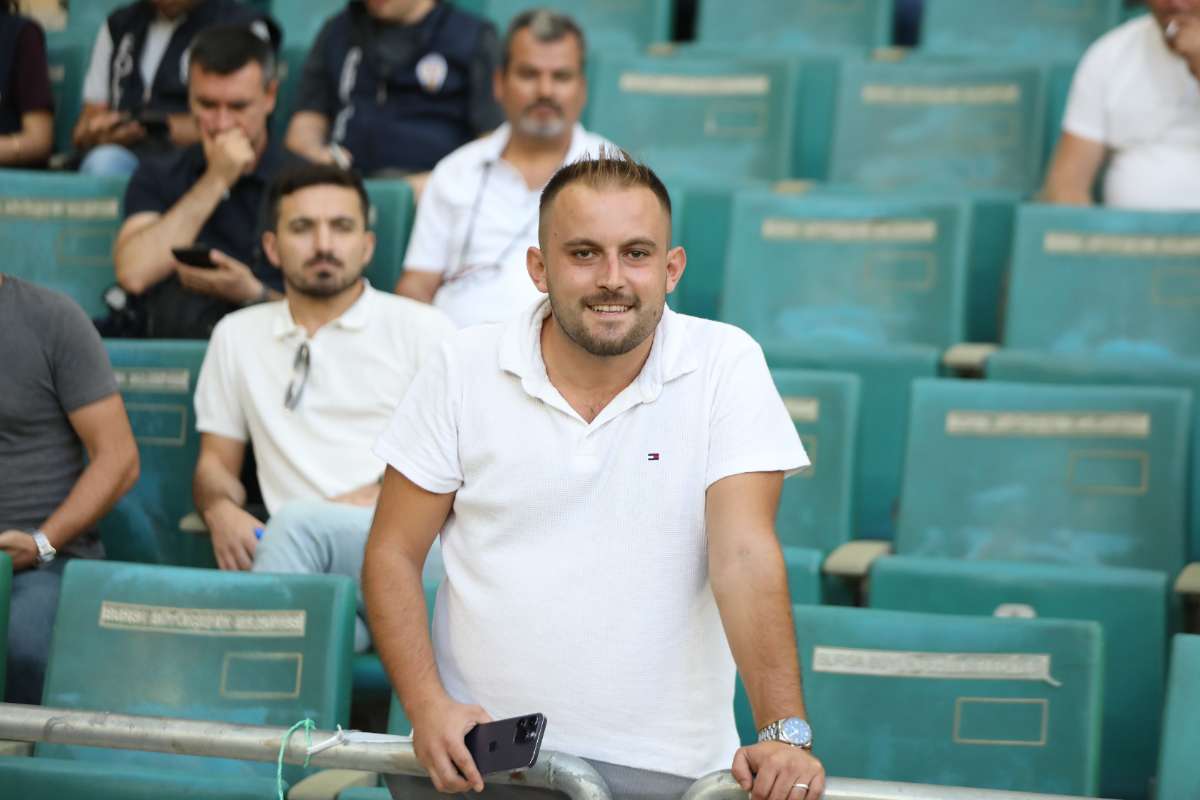 (FOTO GALERİ) Bursaspor-Eskişehirspor Dostluk Maçı Taraftar Fotoğrafları