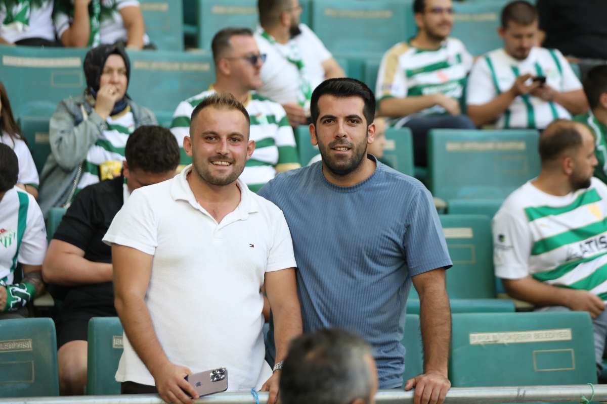 (FOTO GALERİ) Bursaspor-Eskişehirspor Dostluk Maçı Taraftar Fotoğrafları