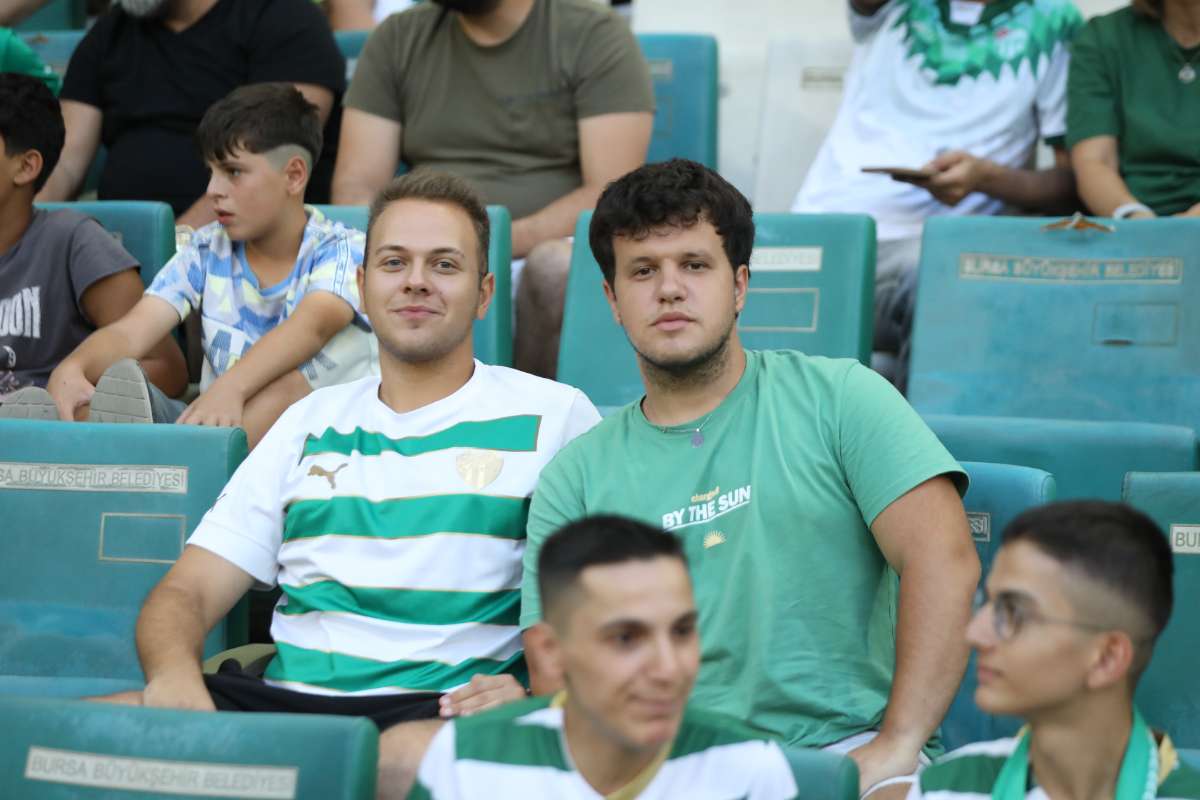 (FOTO GALERİ) Bursaspor-Eskişehirspor Dostluk Maçı Taraftar Fotoğrafları