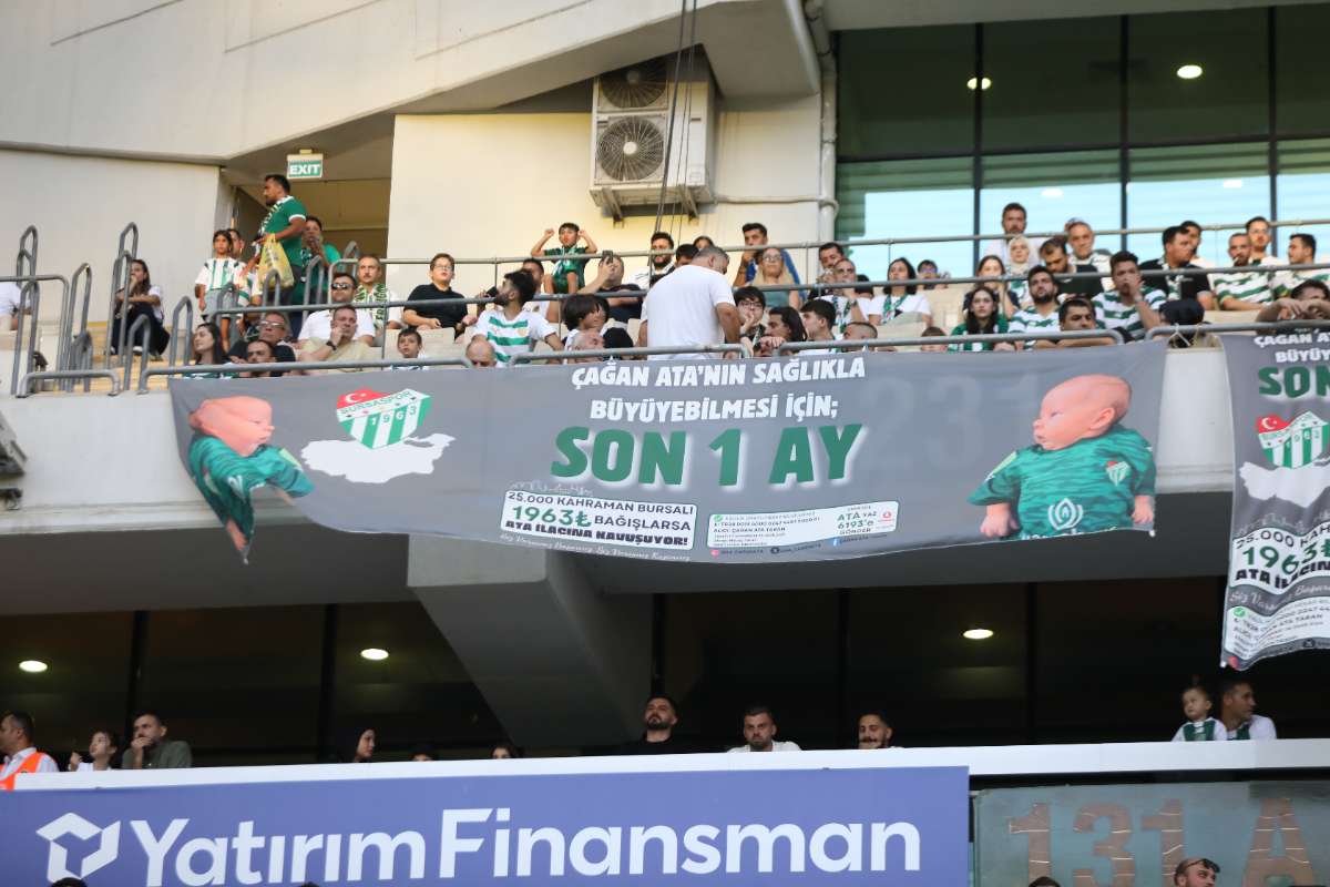 (FOTO GALERİ) Bursaspor-Eskişehirspor Dostluk Maçı Taraftar Fotoğrafları