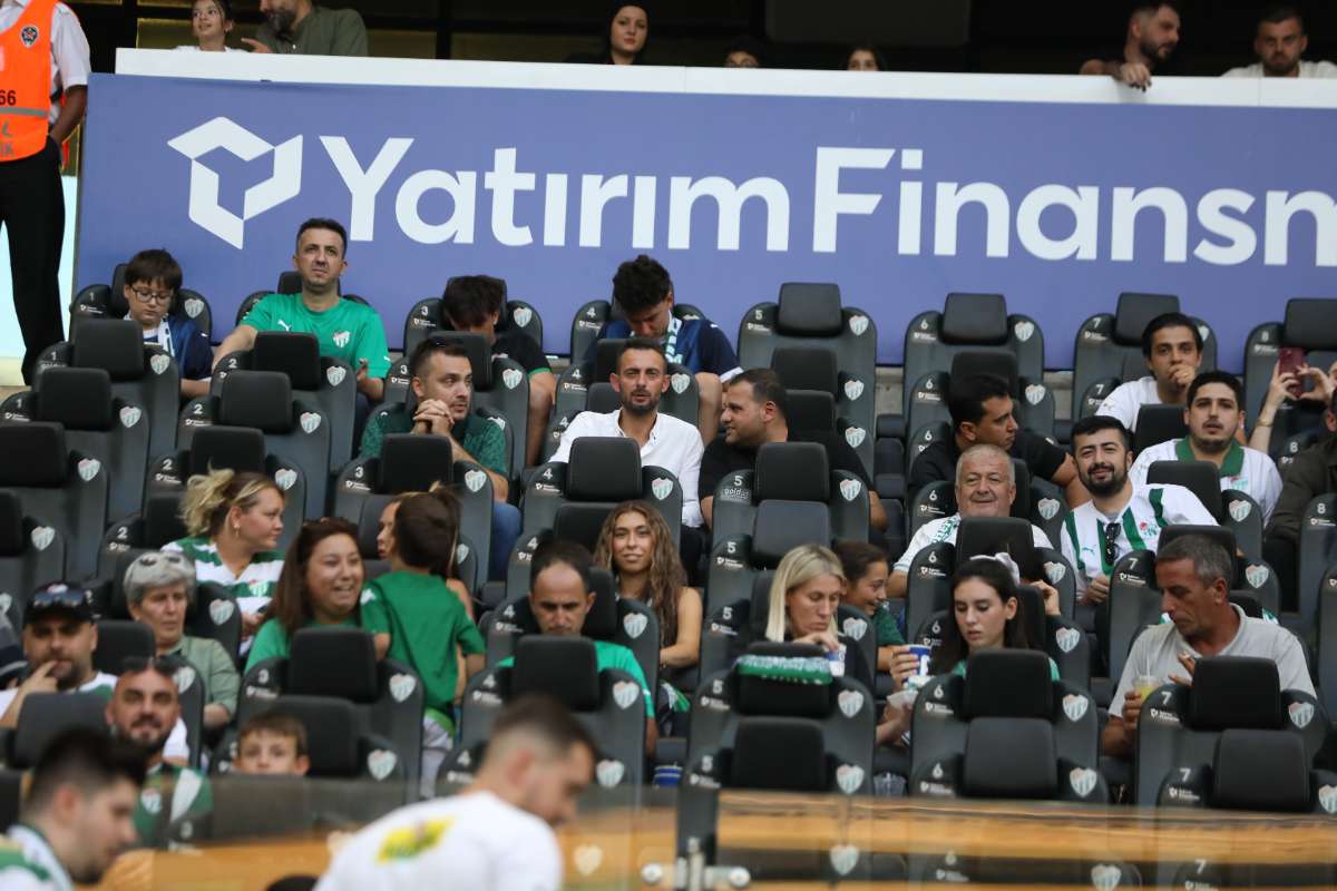 (FOTO GALERİ) Bursaspor-Eskişehirspor Dostluk Maçı Taraftar Fotoğrafları