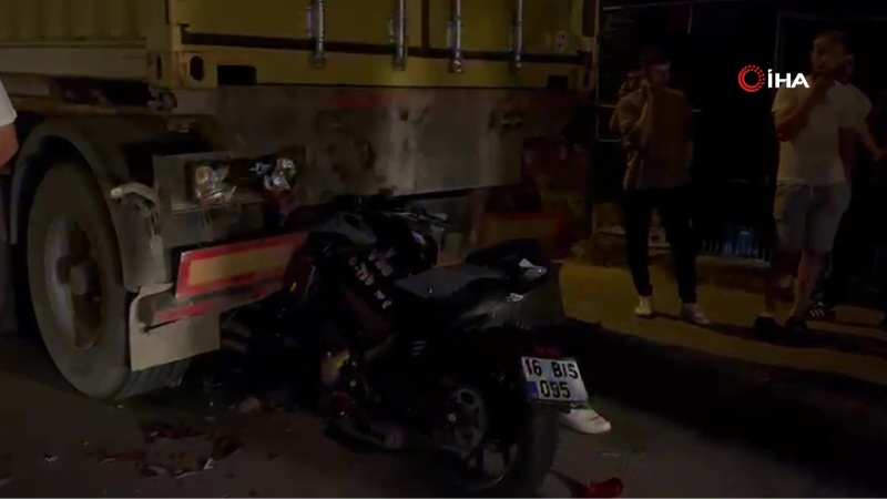 Yıldırım'da motosiklet tıra çarptı: 1 ölü