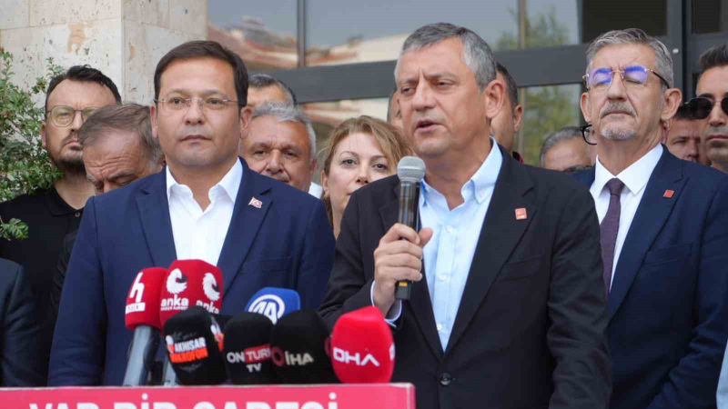 CHP Genel Başkanı Özel, Sındırgı’da incelemelerde bulundu