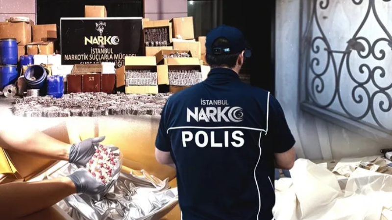 Zehir tacirlerine operasyon! 3 milyon hap ele geçirildi!