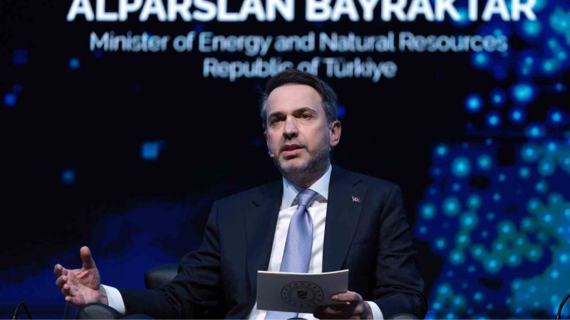 Bakan Bayraktar'dan üretim platformu müjdesi