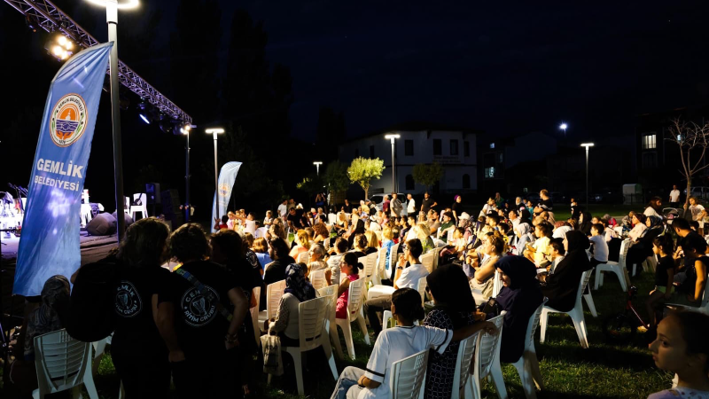 Gemlik'te keyifli yaz akşamları sürüyor