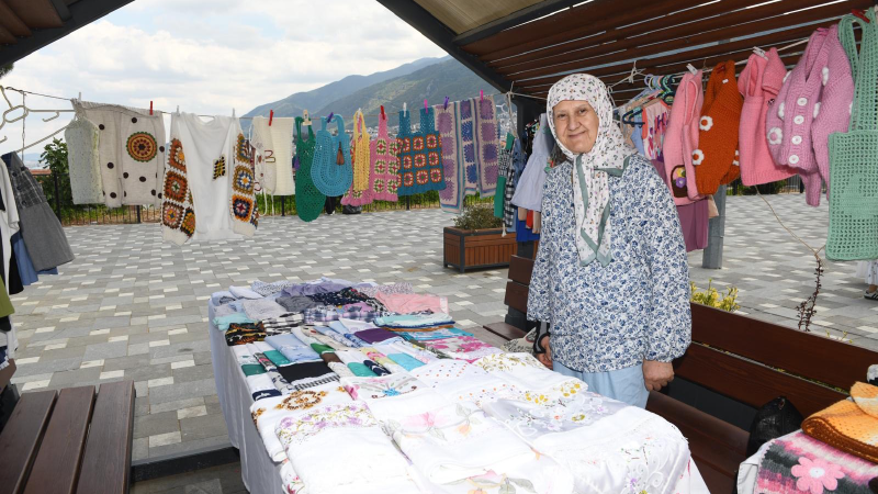 Osmangazi'de Kadın Girişimciler Sokağı'na ilgi büyük