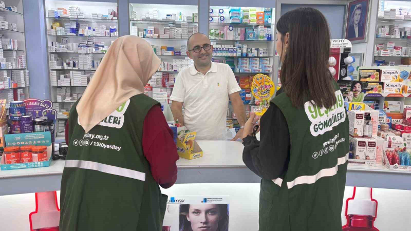 Bursa'da eczaneler, Yeşilay elçisi oldu