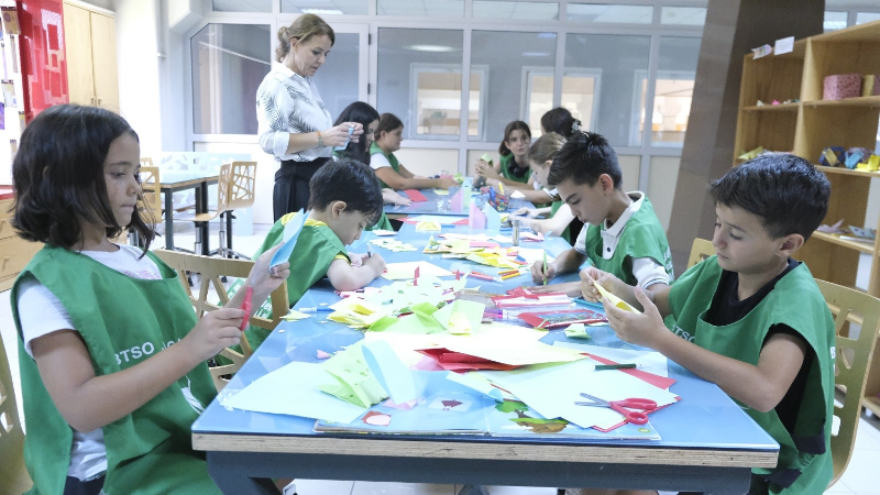 Geleceğin tasarımcıları BUTGEM yaz kurslarında yeteneklerini keşfetti