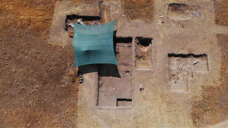 Küllüoba Höyüğü'ndeki tarihi mezarlıktan ilginç sonuçlar çıktı