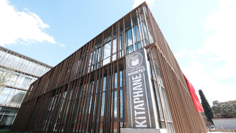 İnegöl'de Nöbetçi Kitaphaneler meyvelerini veriyor