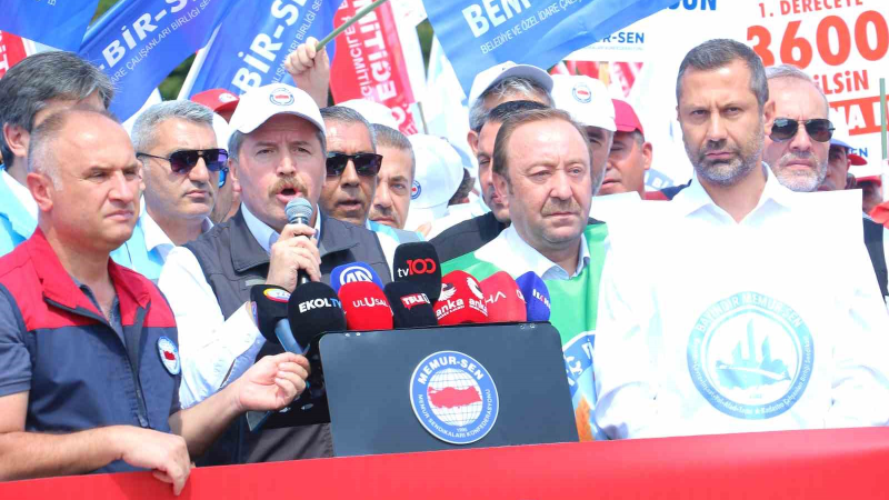 Memur-Sen Başkanı Yalçın açıklamalarda bulundu