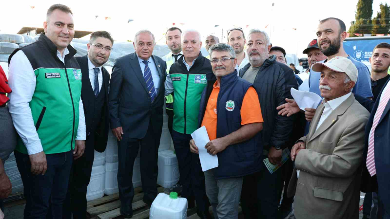 Bursa Büyükşehir’in "sıvı gübresi" çiftçiden tam not aldı