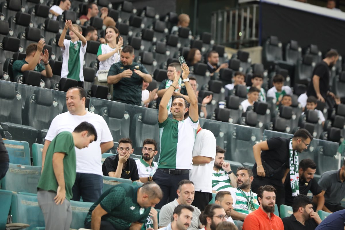 (FOTO GALERİ) Bursaspor- Söğütspor taraftar fotoğrafları -1