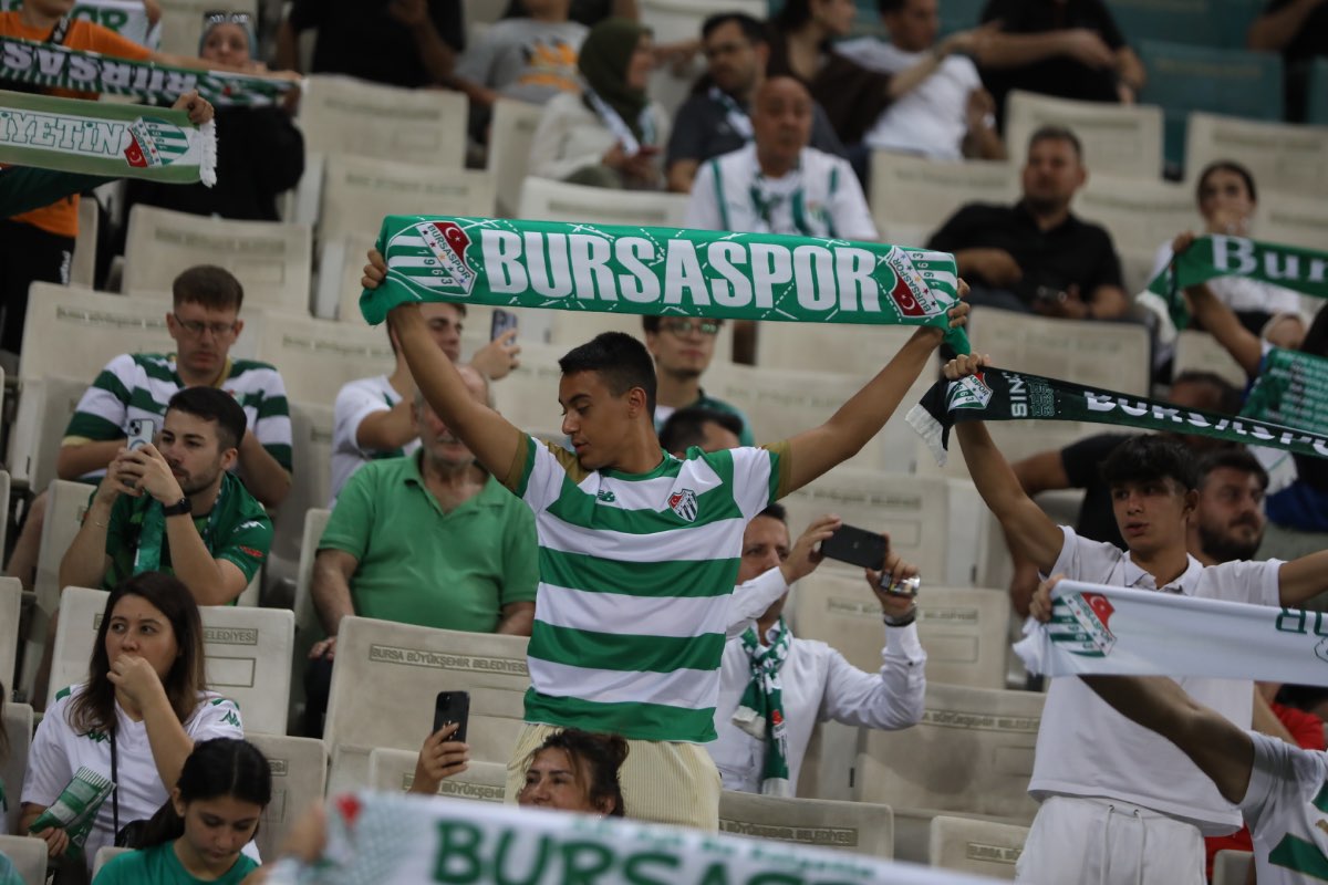 (FOTO GALERİ) Bursaspor- Söğütspor taraftar fotoğrafları -1